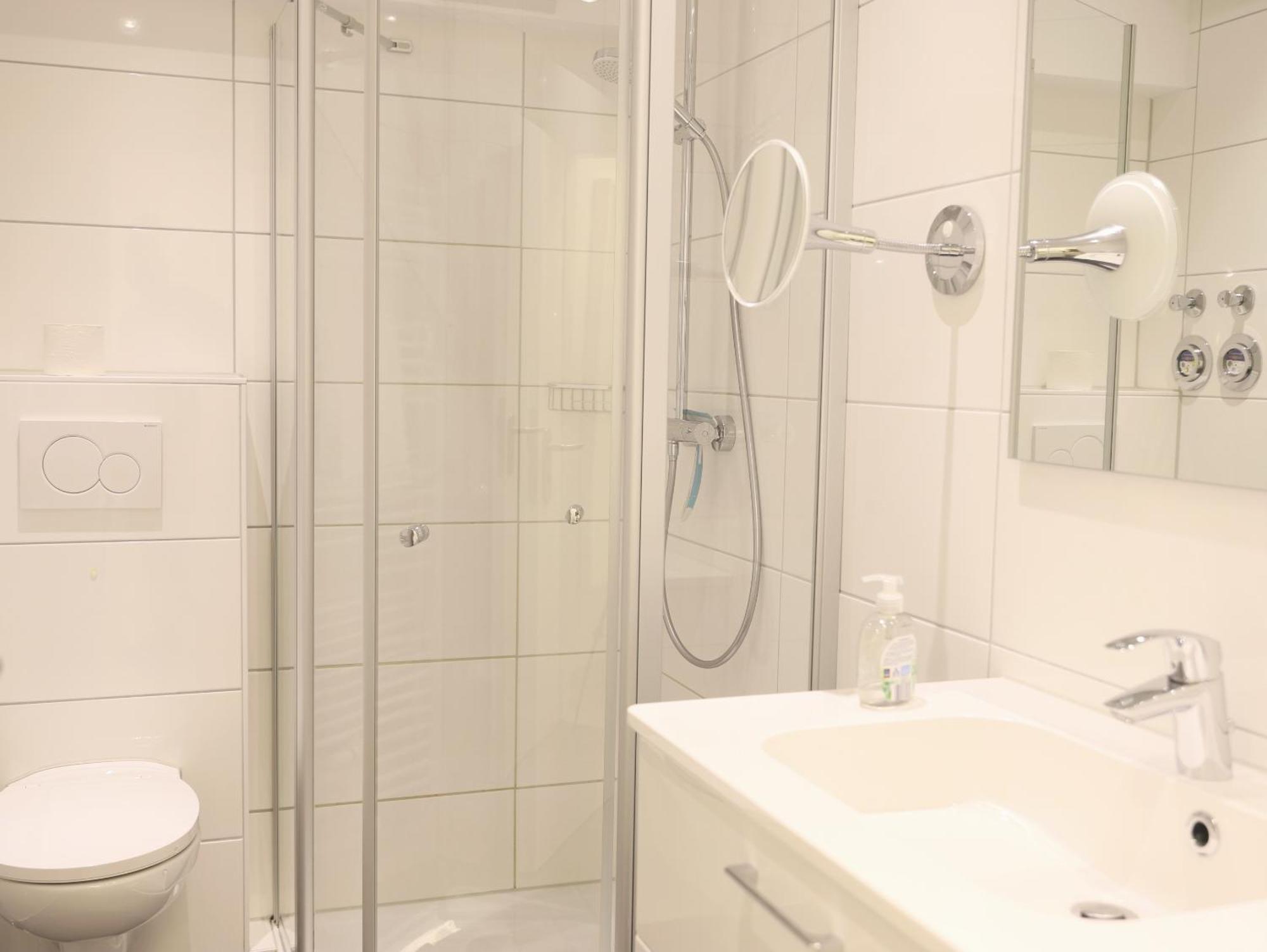Erleben Sie Ihren Urlaub Im Zentral Gelegenen Apartmenthaus Strandburg Im Herzen Von Westerland 1 Exterior photo